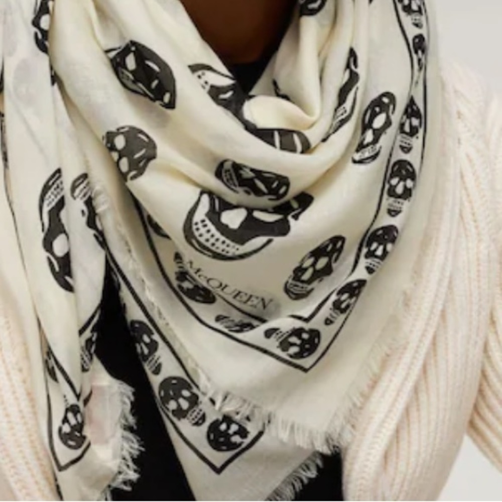 Alexander McQueen skull scarf